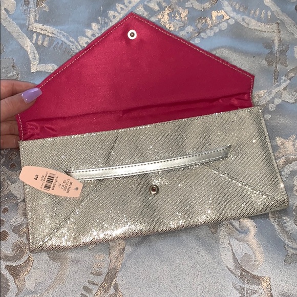 Victoria's Secret Handbags - New 💝Victoria secret sparkle clutch